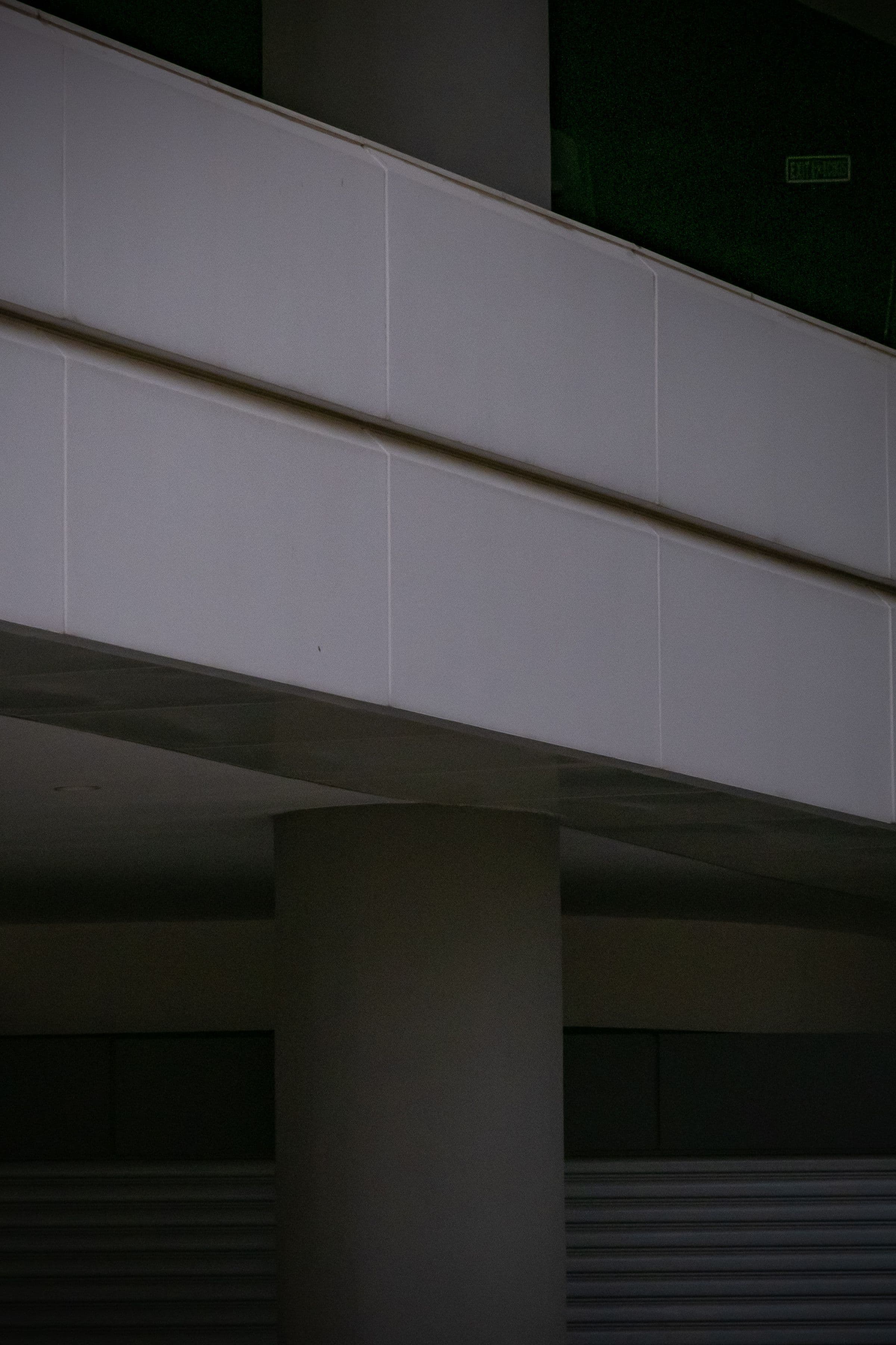 Precise geometric planes in contemporary architecture